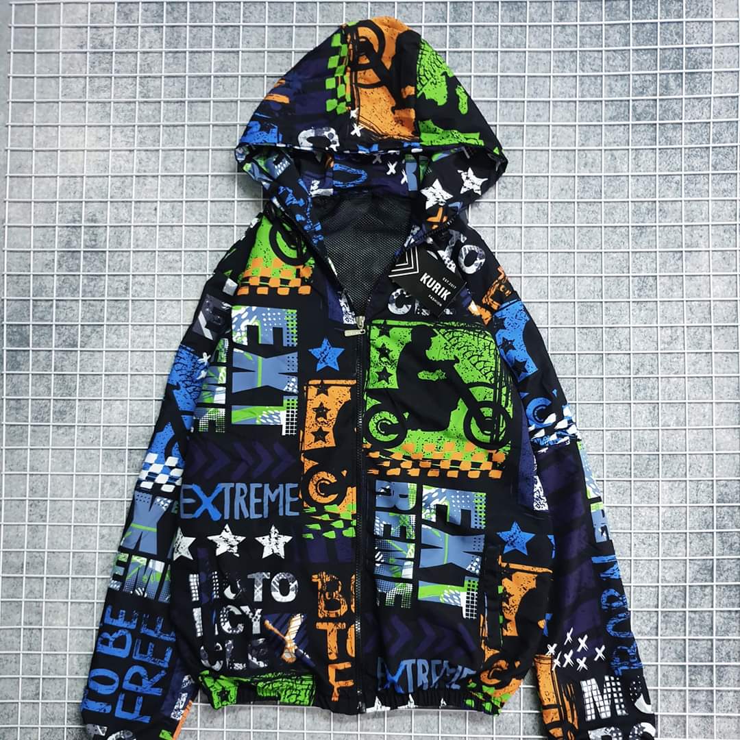 [HCM]Áo Khoác nhẹ vải dù thoáng mát  mẫu Graffiti công nghệ in không dính EC063