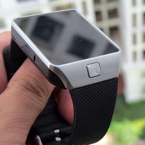 Đồng hồ điện thoại- nghe gọi dz max smartwatch