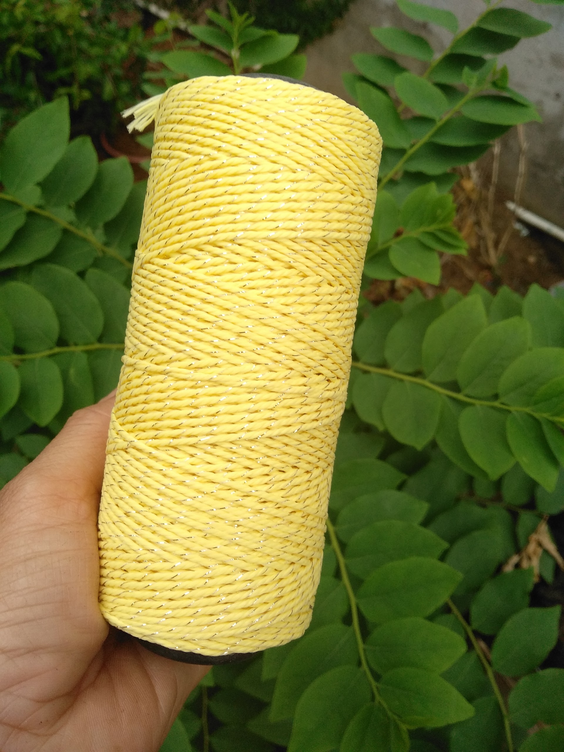 Sợi thô kim tuyến dùng đan, móc làm đồ thủ công màu vàng chanh