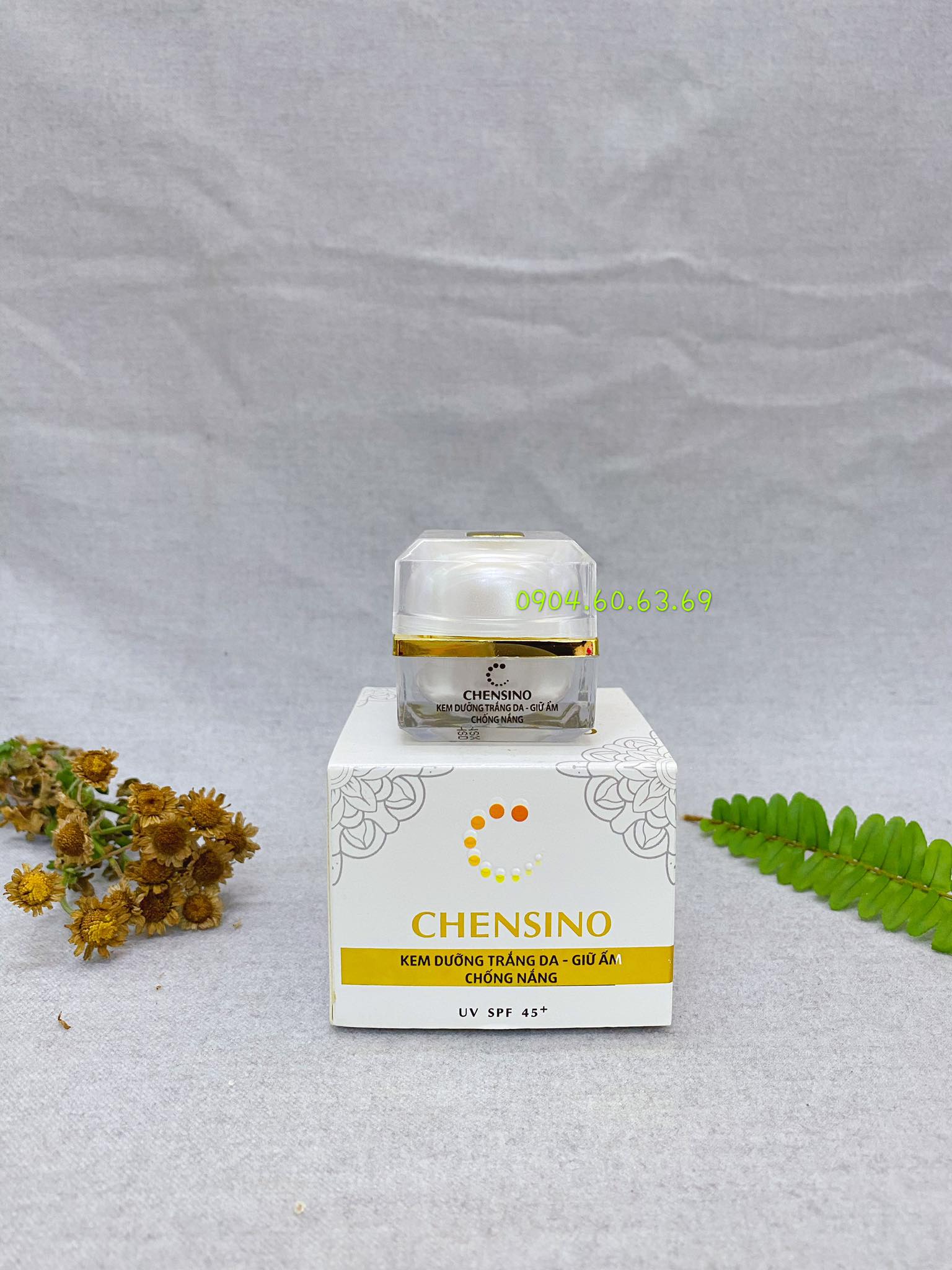 Kem dưỡng trắng da giữ ẩm chống nắng 20g chensino