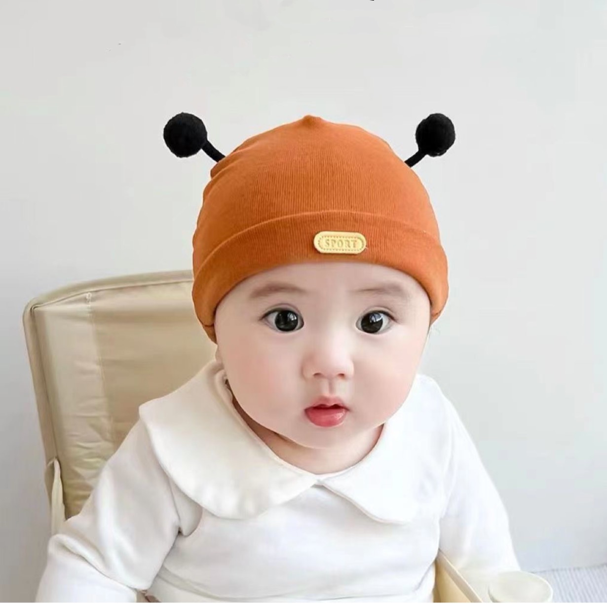 Mũ Len Tai Ong Siêu Cute Cho Bé M234