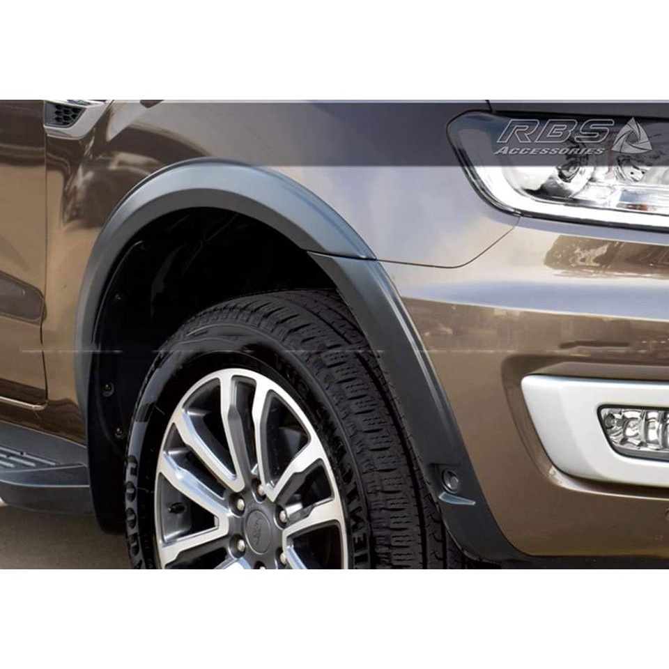 Ốp cua lốp xe ford ranger 2016 2017 2018 2019 2020 màu đen - mẫu bé