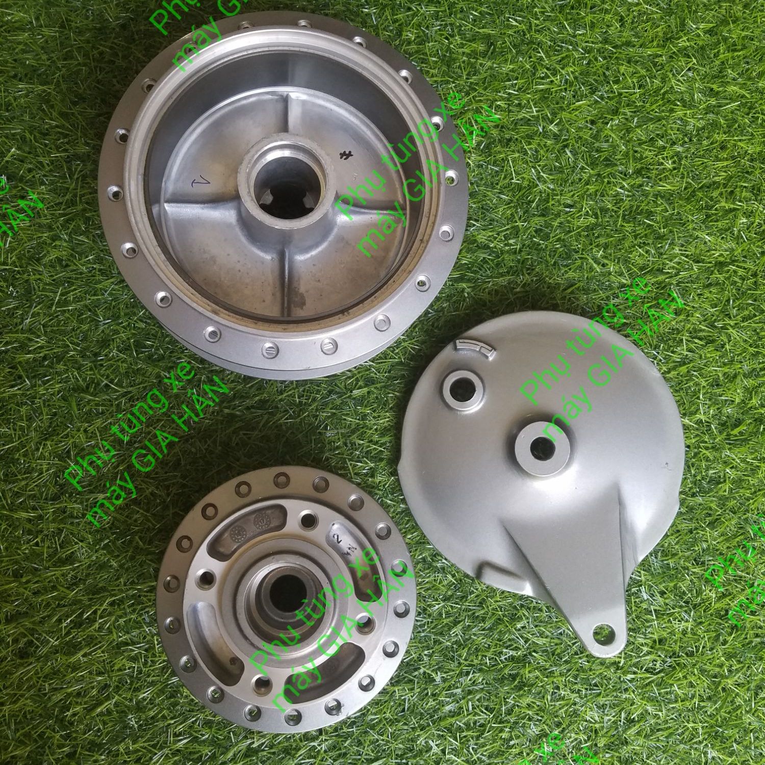 Đùm Trước Sau Phù Hợp Và Tương Thích lắp đặt cho các Dòng Xe YAMAHA SIRIUS JUPITER EXCITER Nhỏ Thắng đĩa trước HTH11 MSP 0086