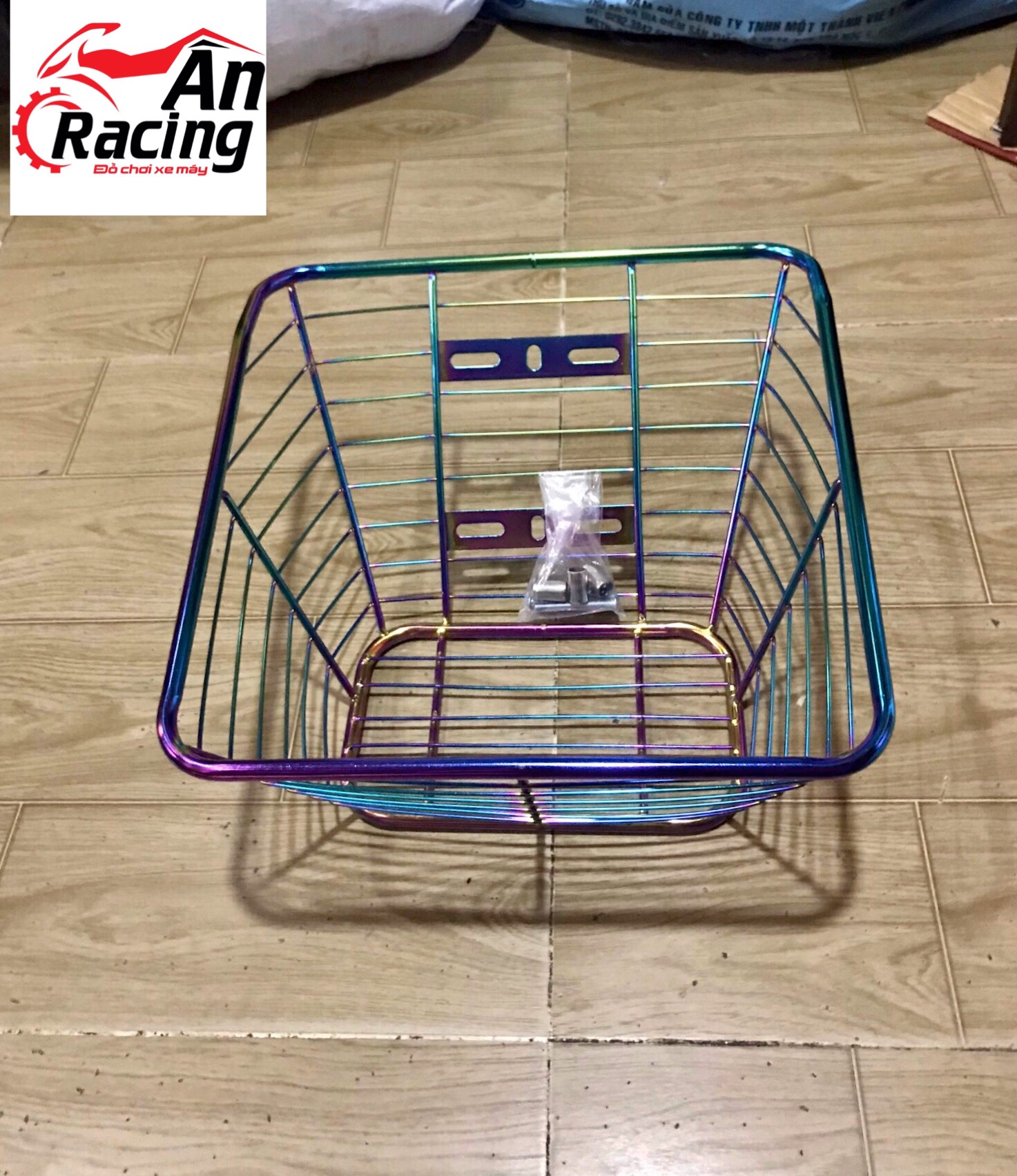 Rỗ xe titan đa năng chế cho mọi loại xe máy