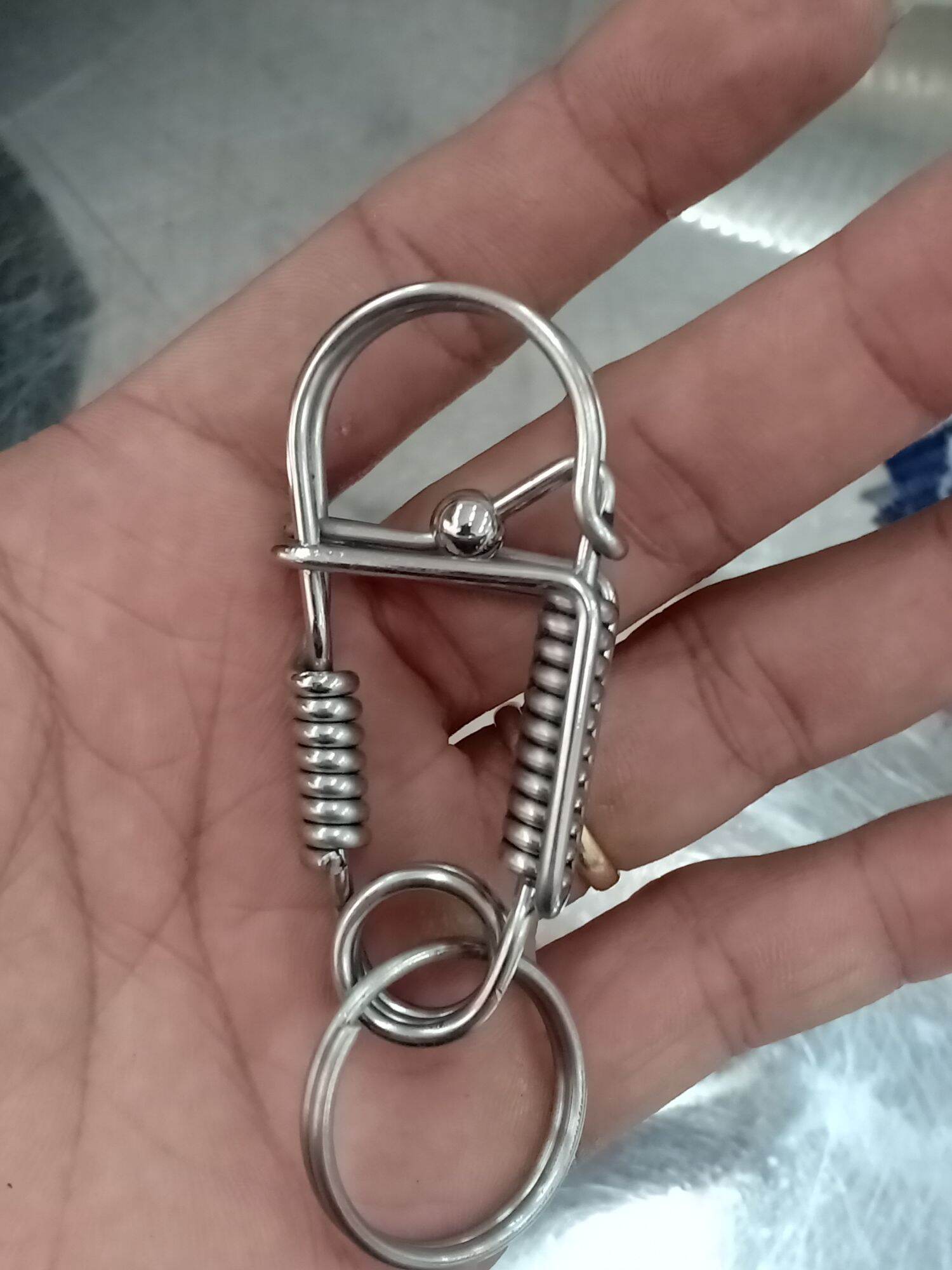 Móc khóa inox làm thủ công bền đẹp, càng sử dụng càng bóng