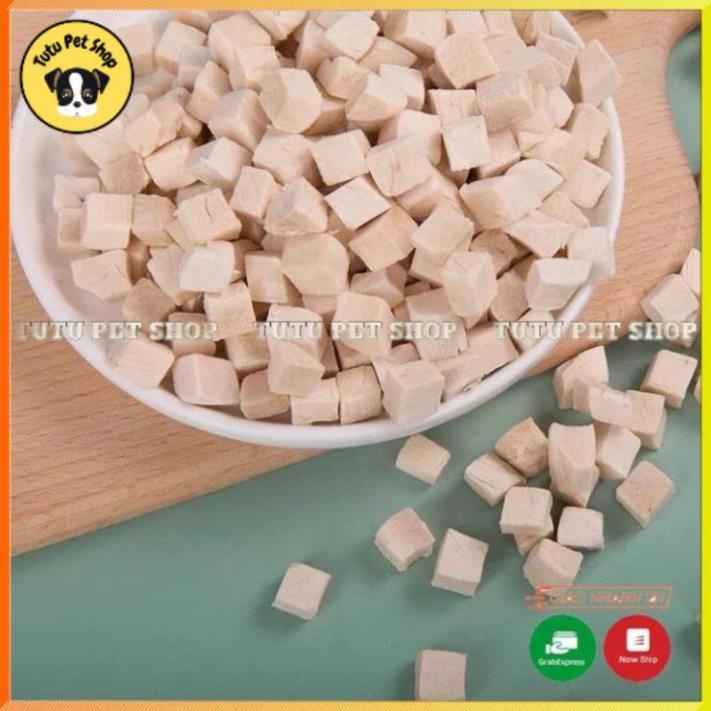 Đồ ăn ức gà viên/ Thức ăn đông khô/ Ức gà sấy 500g viên vuông dành cho boss thú cưng pet chó mèo - Tutu pet shop