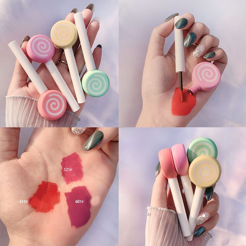 Son kem dưỡng ẩm hình cây kẹo đáng yêu