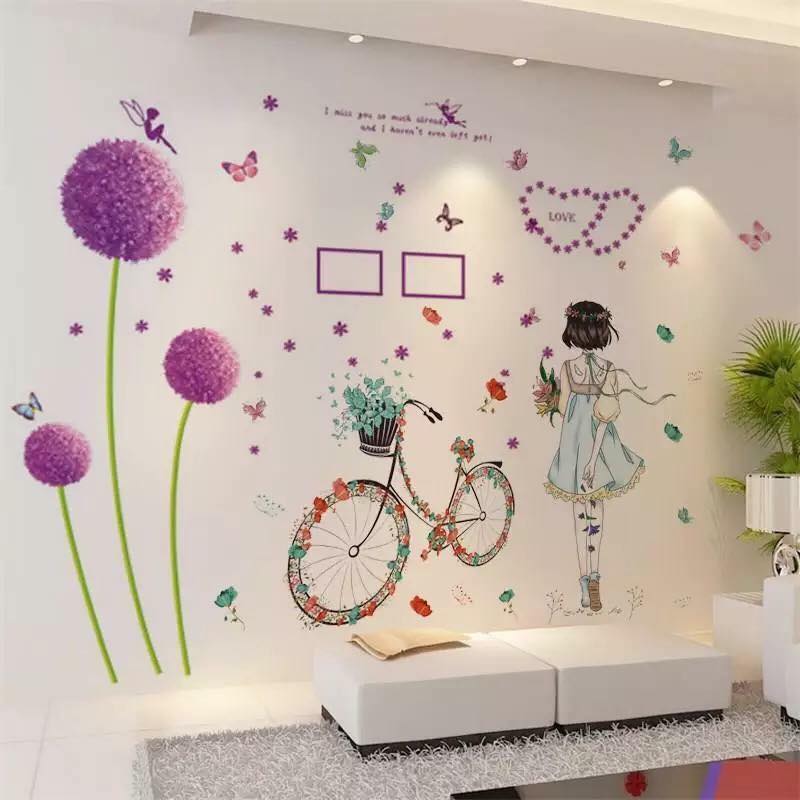 Decal dán tường Cô gái váy xanh và hoa cẩm tú cầu tím