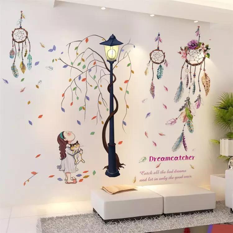 Decal dán tường Cô gái và cột đèn cỏ hoa- M4-flowerdecal-Scenedecal