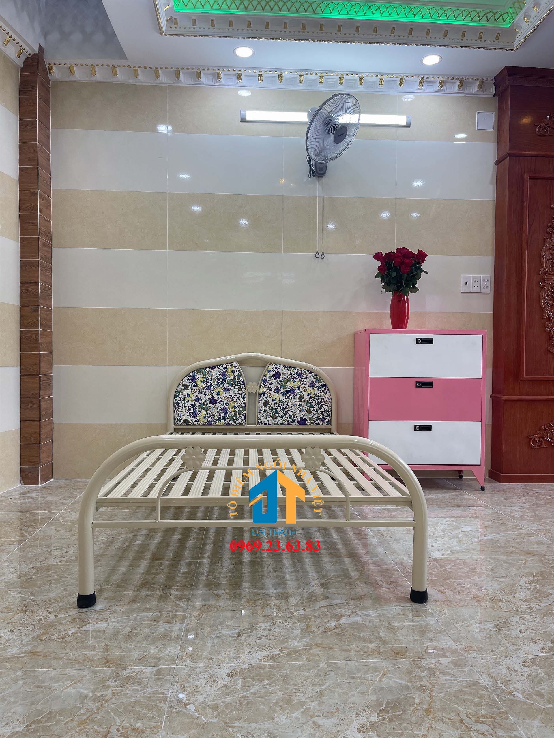Giường sắt kiểu tròn kích thước 1m2 x 2m