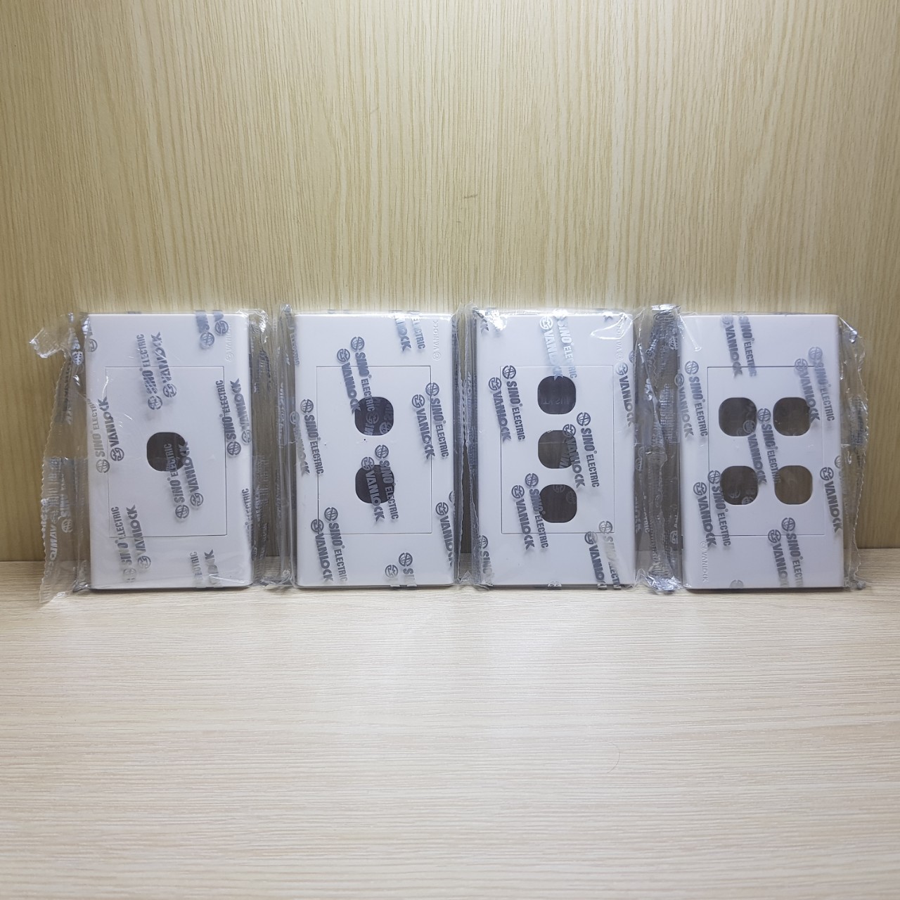 Combo 10 mặt công tắc sino - vanlock