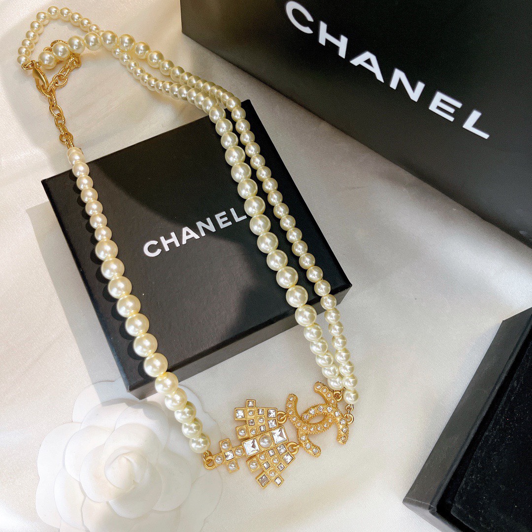 Dây đeo cổ ngọc trai Chanel siêu cấp 11