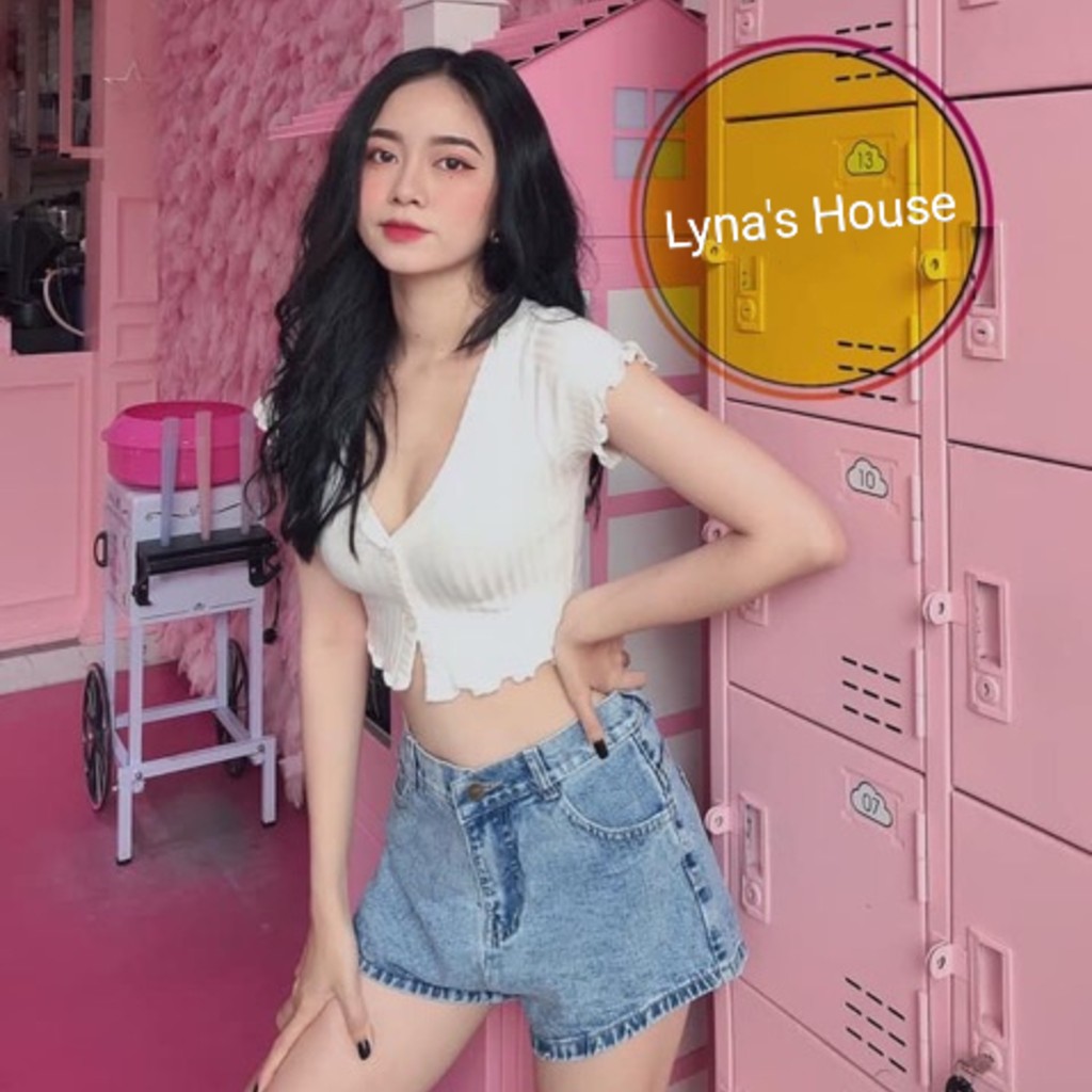 Áo Croptop Cổ Tim Cuốn Biên Siêu Kute