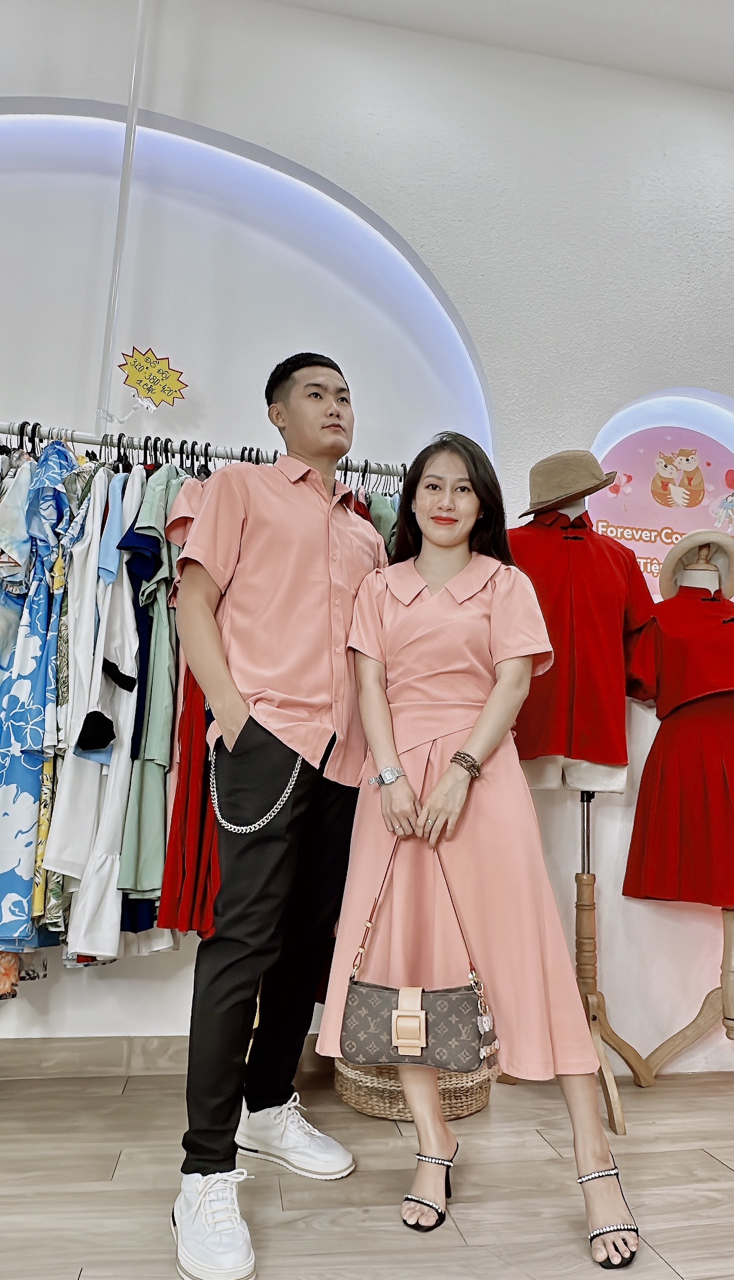 Đồ đôi nam nữ Áo cặp sơ mi váy màu hồng gạch chụp hình cưới du lịch dự tiệc AV53