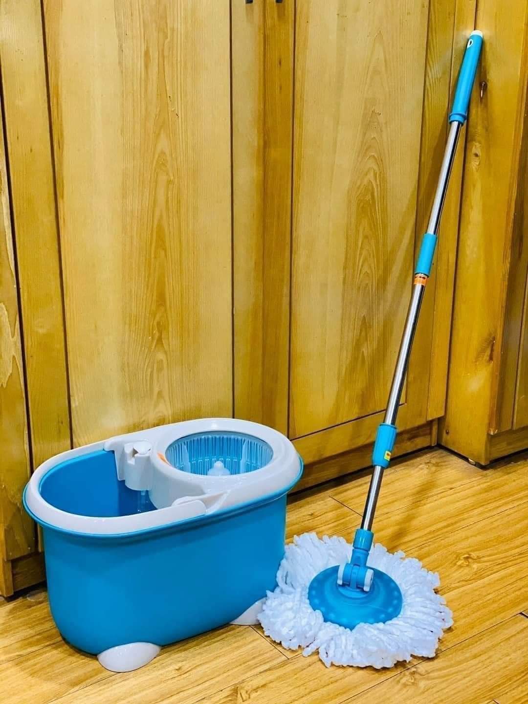 Bộ Cây Lau Nhà 360 Độ Lock&Lock Màu Xanh Dương MOP Q2 (cam kết hàng chính hãng)