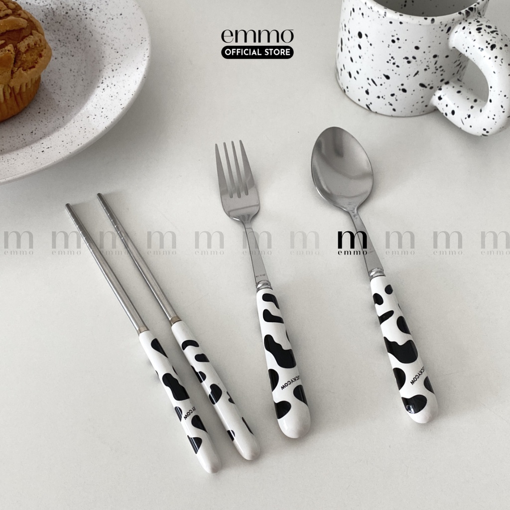 Bộ 3 món muỗng, đũa, nĩa inox cán sứ bò sữa emmo sapoon