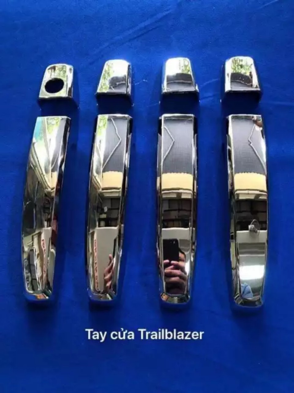 Ốp tay cửa mạ Crom không từ Chevrolet Trailblazer 2016-2020