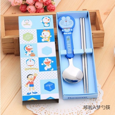 Bộ muỗng nĩa đũa hình Hello Kitty/Doraemon dễ thương