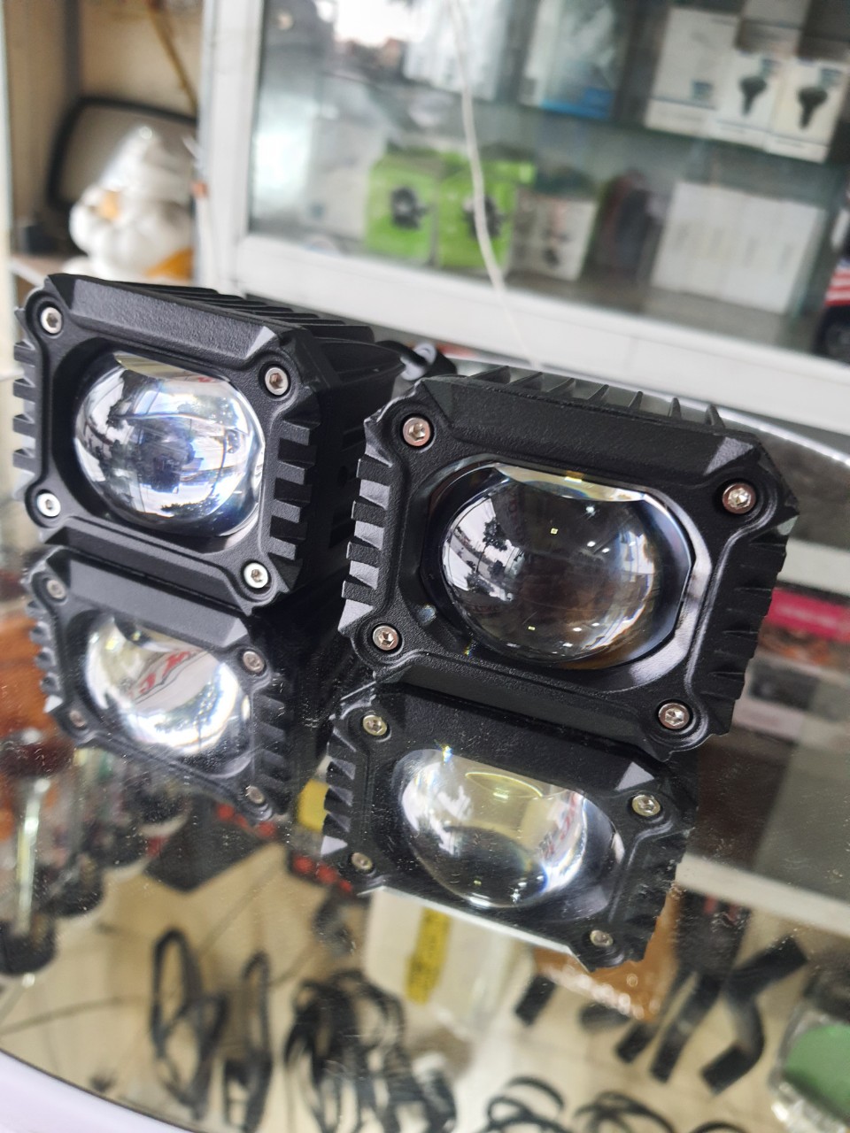 Đèn trợ sáng vuông siêu sáng, 12v-80v ,chống nước 2 màu pha cos dễ lắp đặt