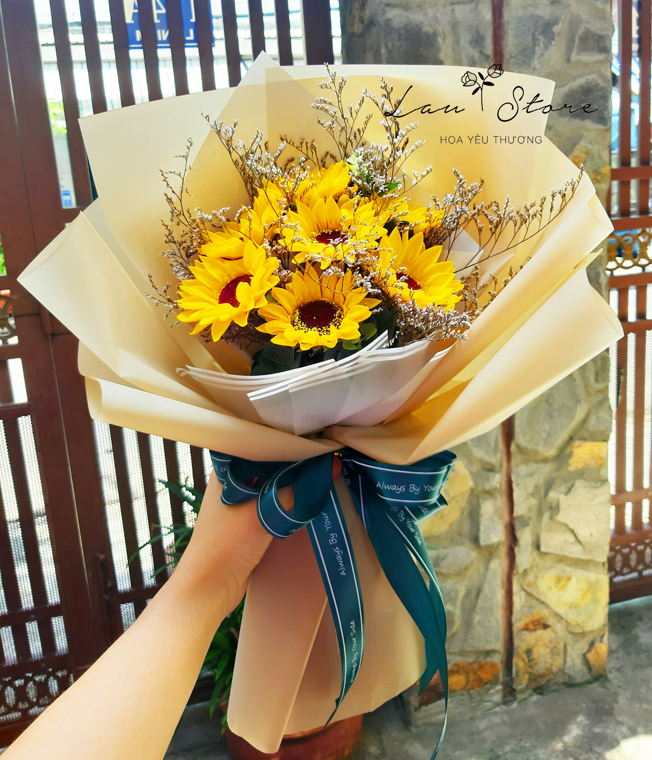 Bó hoa sáp hướng dương 7 bông gói theo yêu cầu