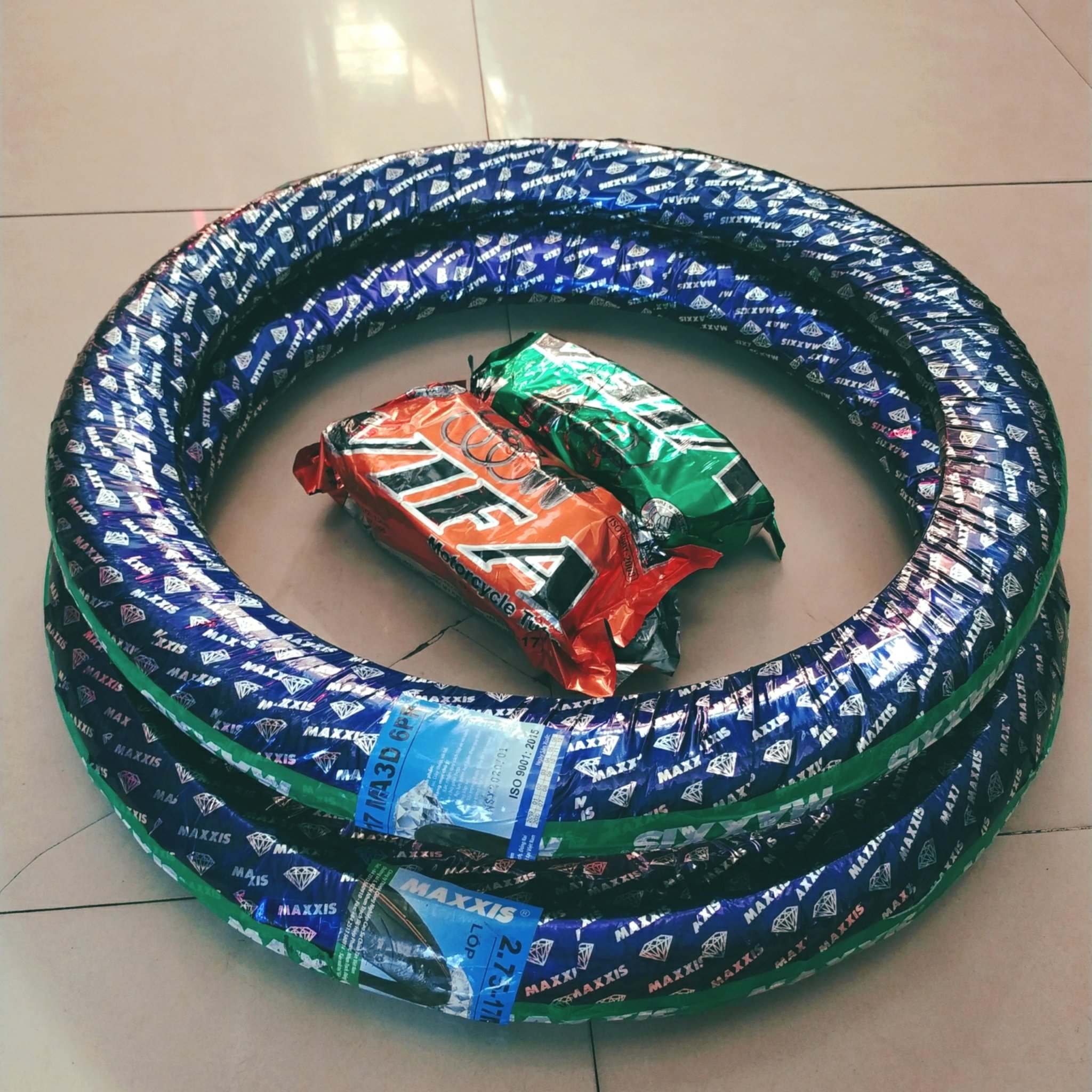 [HCM]Vỏ kèm ruột maxxis 2.50/2.75 in 17