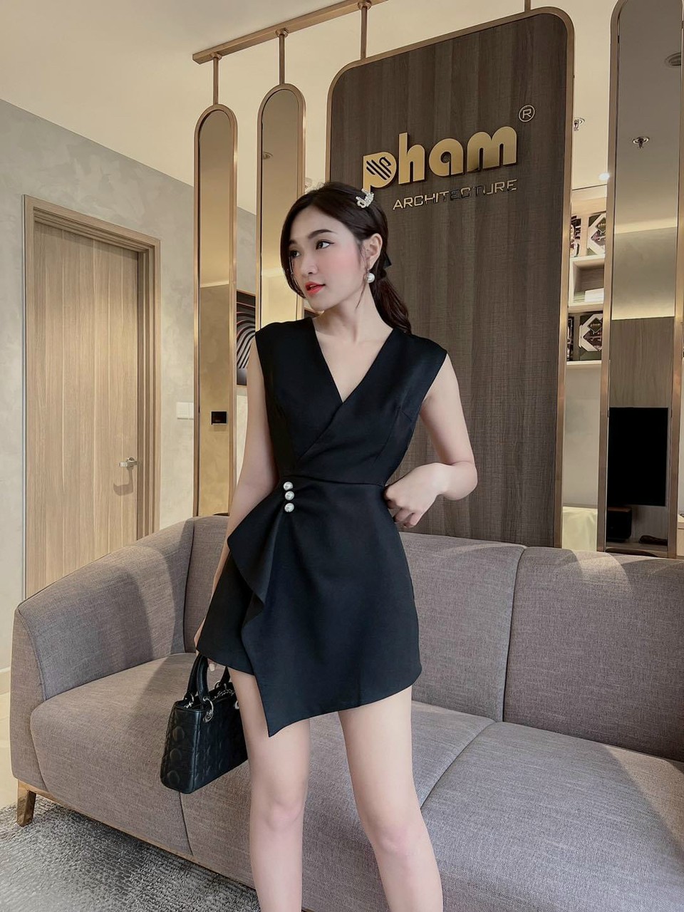 Jum đùi cổ tim đính cườm eo
