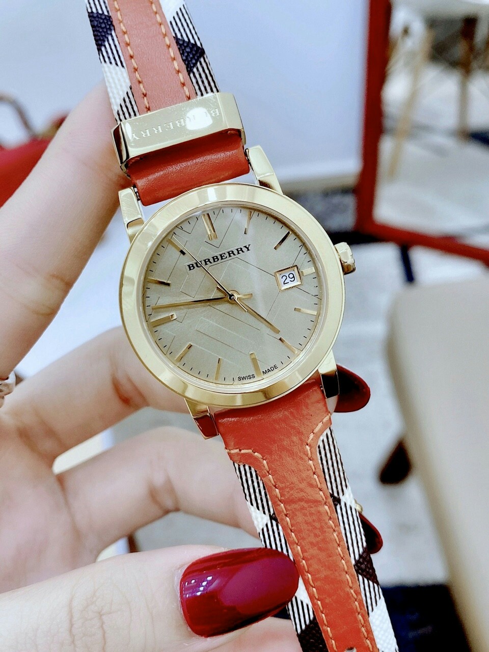 Tổng hợp Burberry Watch giá rẻ, bán chạy tháng 4/2023 - BeeCost