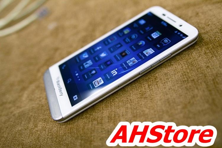 Điện thoại Blackberry Z30 White -RAM 2GB, bộ nhớ trong 16GB - Hệ điều hành BB10 -NEW FULL BOX - Nhẹ nhàng mà Tinh Tế