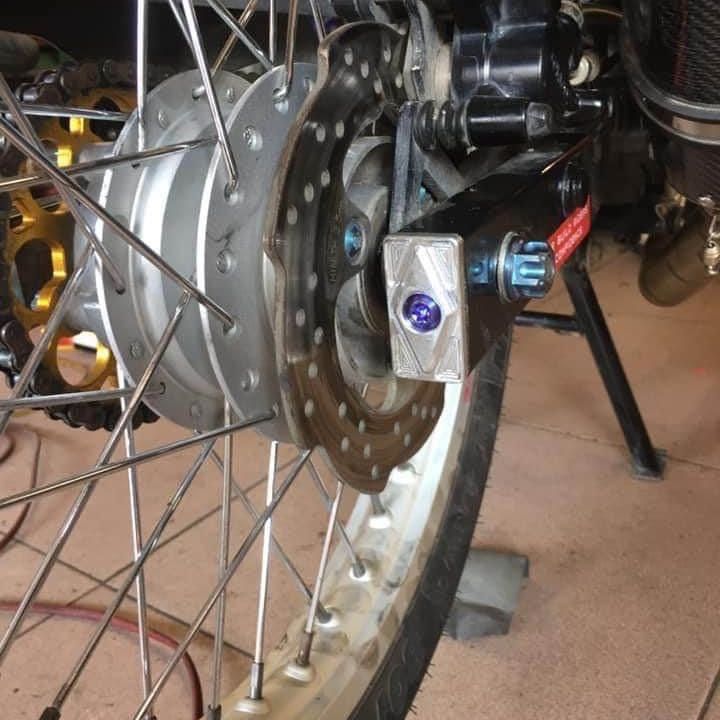 [HCM]( EXCITER 150 ) Bát tăng sên âm CNC nhôm nguyên khối lắp xe YAMAHA tránh móp gắp khi tăng sên