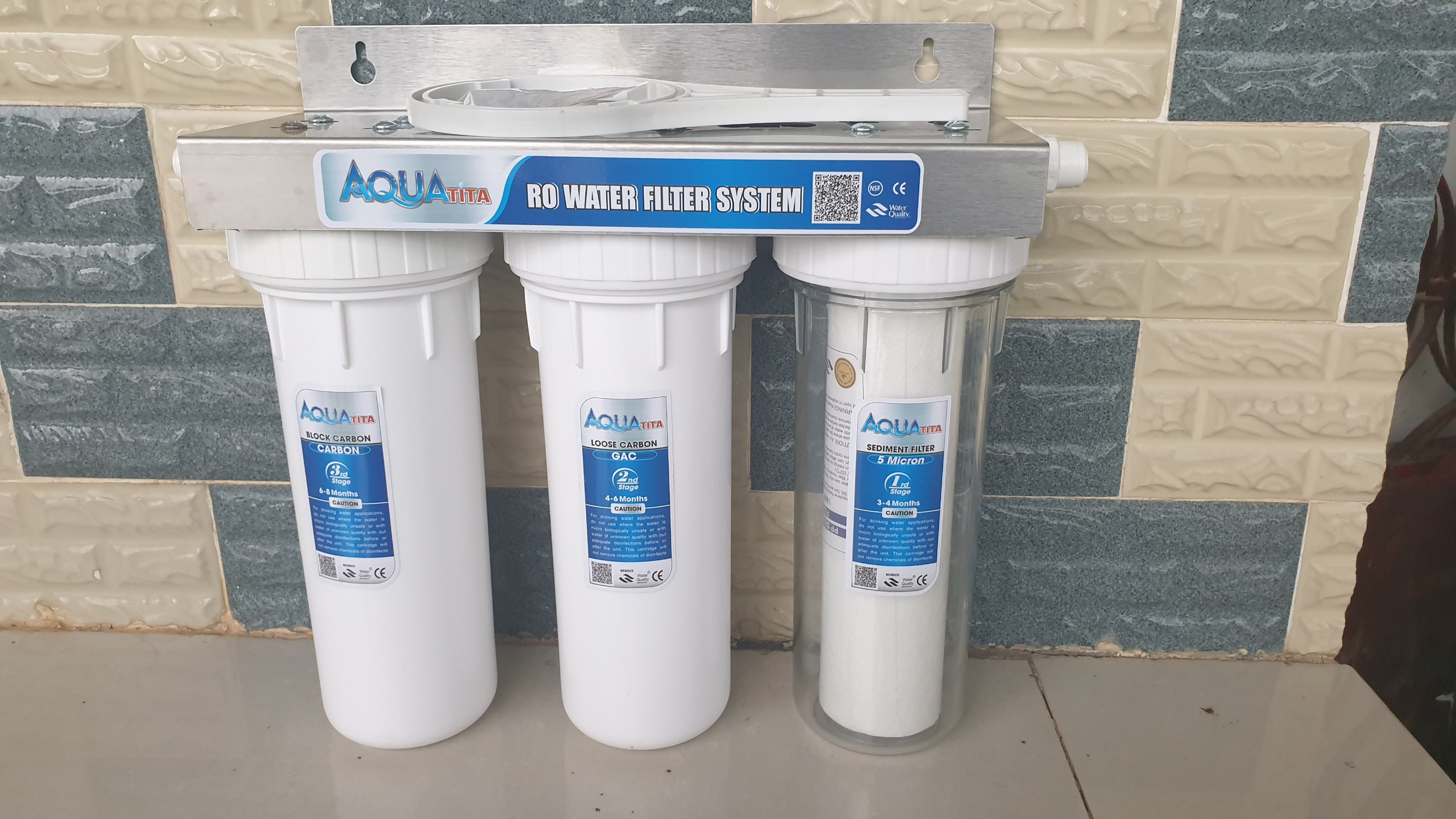 BỘ LỌC THÔ ĐẦU NGUỒN 3 cốc 10 INCH AQUA (SP Được làm từ nhựa nguyên sinh)