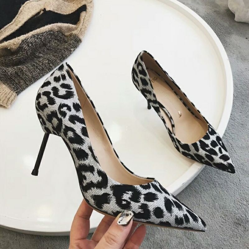 Giày cao gót beo nhũ, gót nhọn cao 7cm, hàng quảng châu full hộp m37