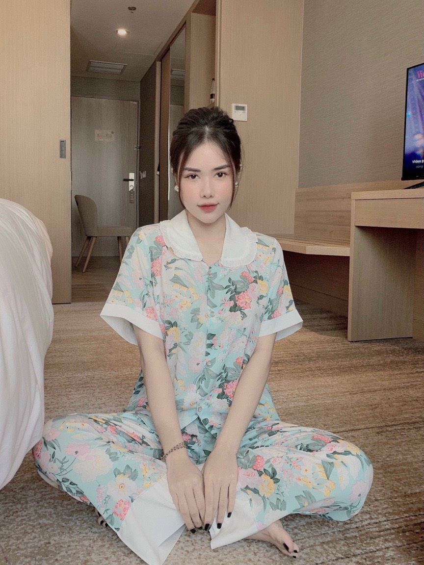 PIJAMA tay ngắn cổ bèo mango tiểu thư