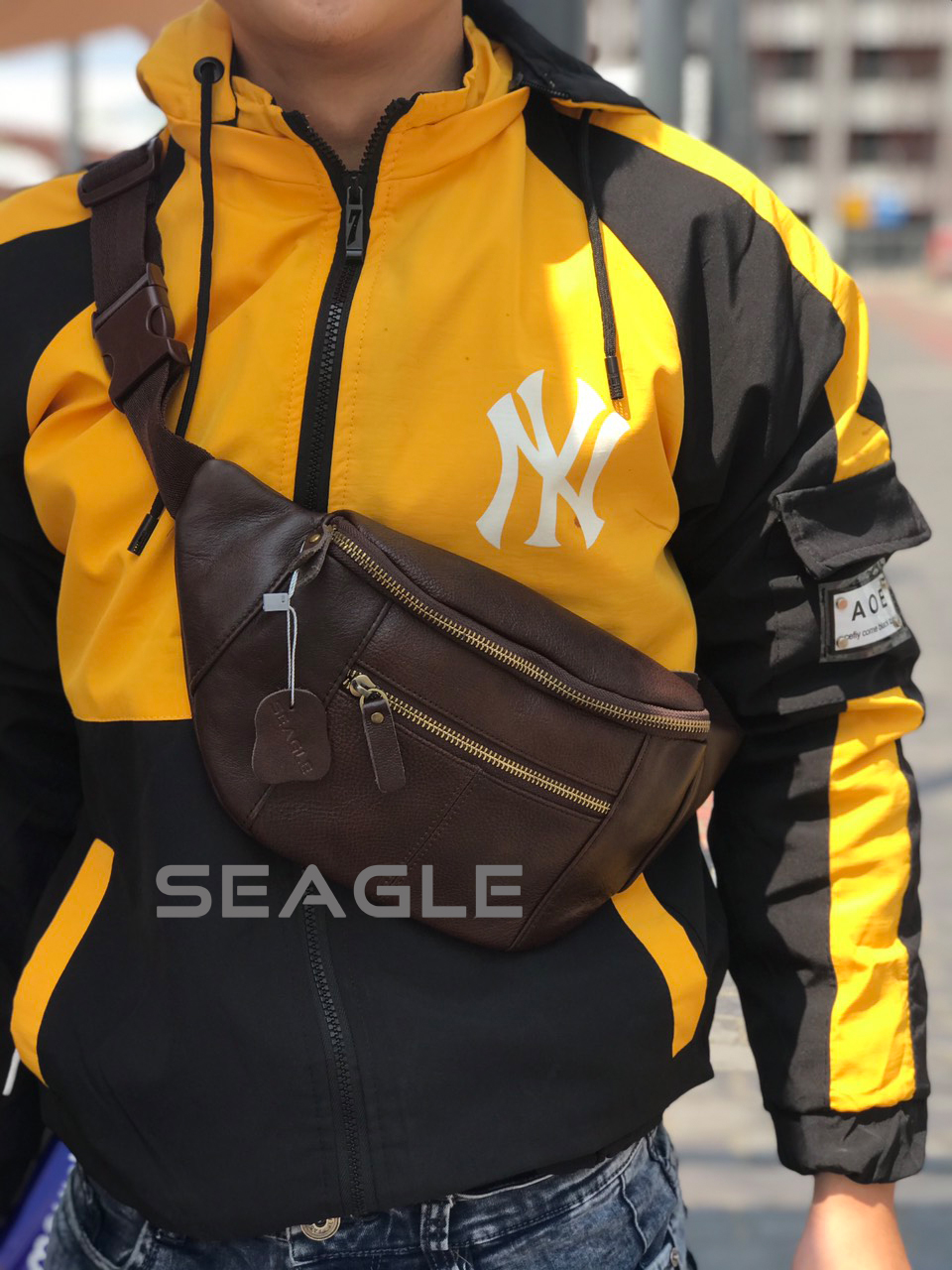 Túi đeo chéo, Túi bao tử nam nữ thời trang nhỏ gọn, tiện dụng SEAGLE S1B02 Da Bò thật, Bảo hành 12 tháng