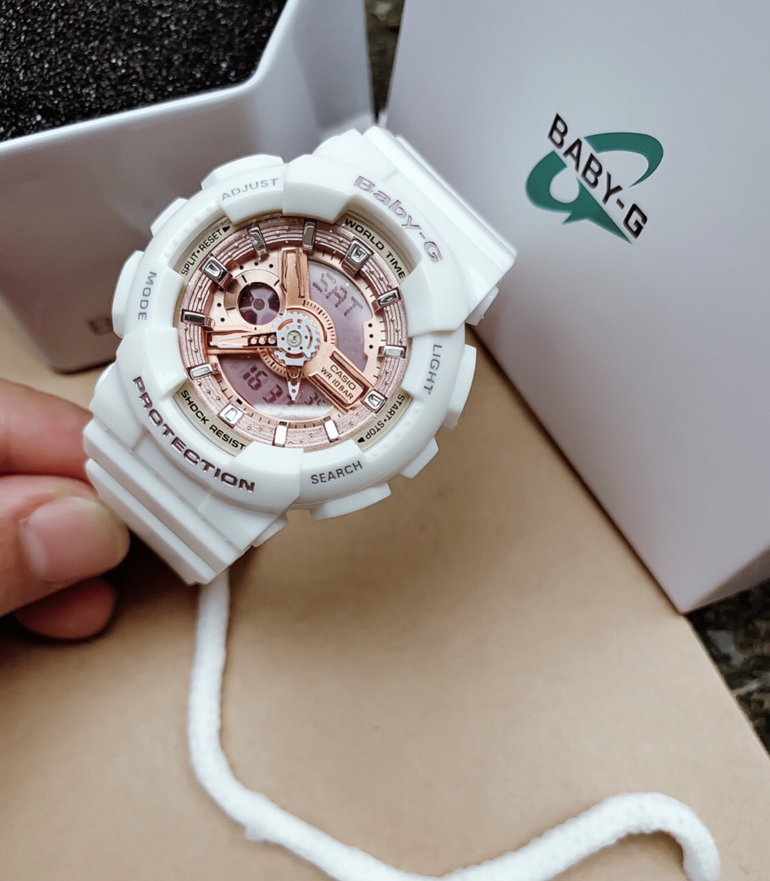 [HCM]Đồng hồ nữ kim điện tử thể thao BGBA1107A dây nhựa màu trắng mặt vàng hồng 36mm