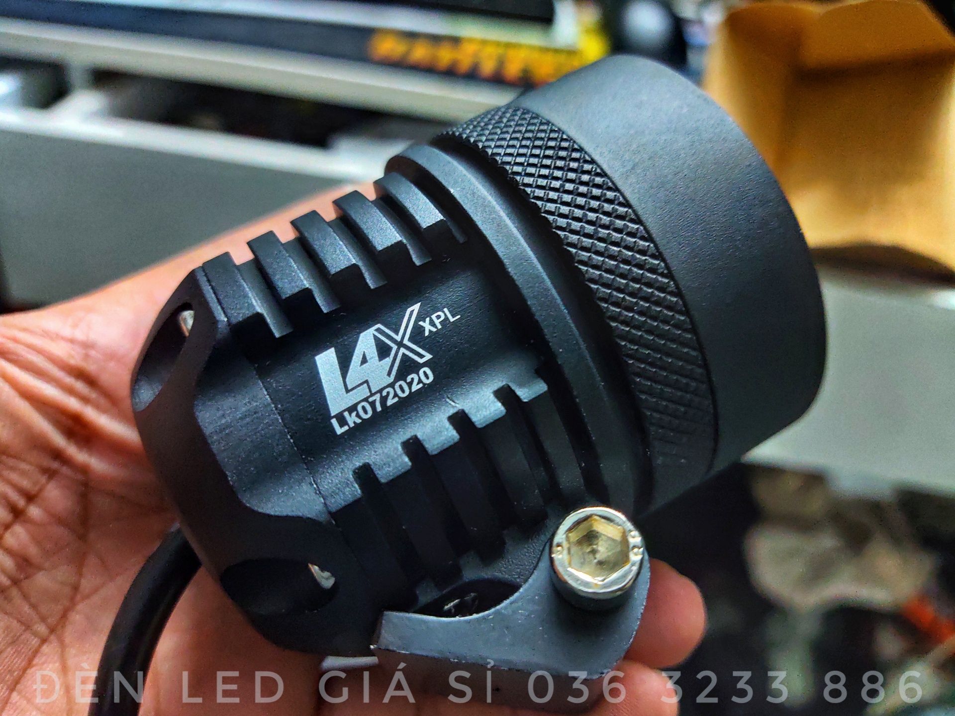 Đèn trợ sáng dựng 40w xpl 2020