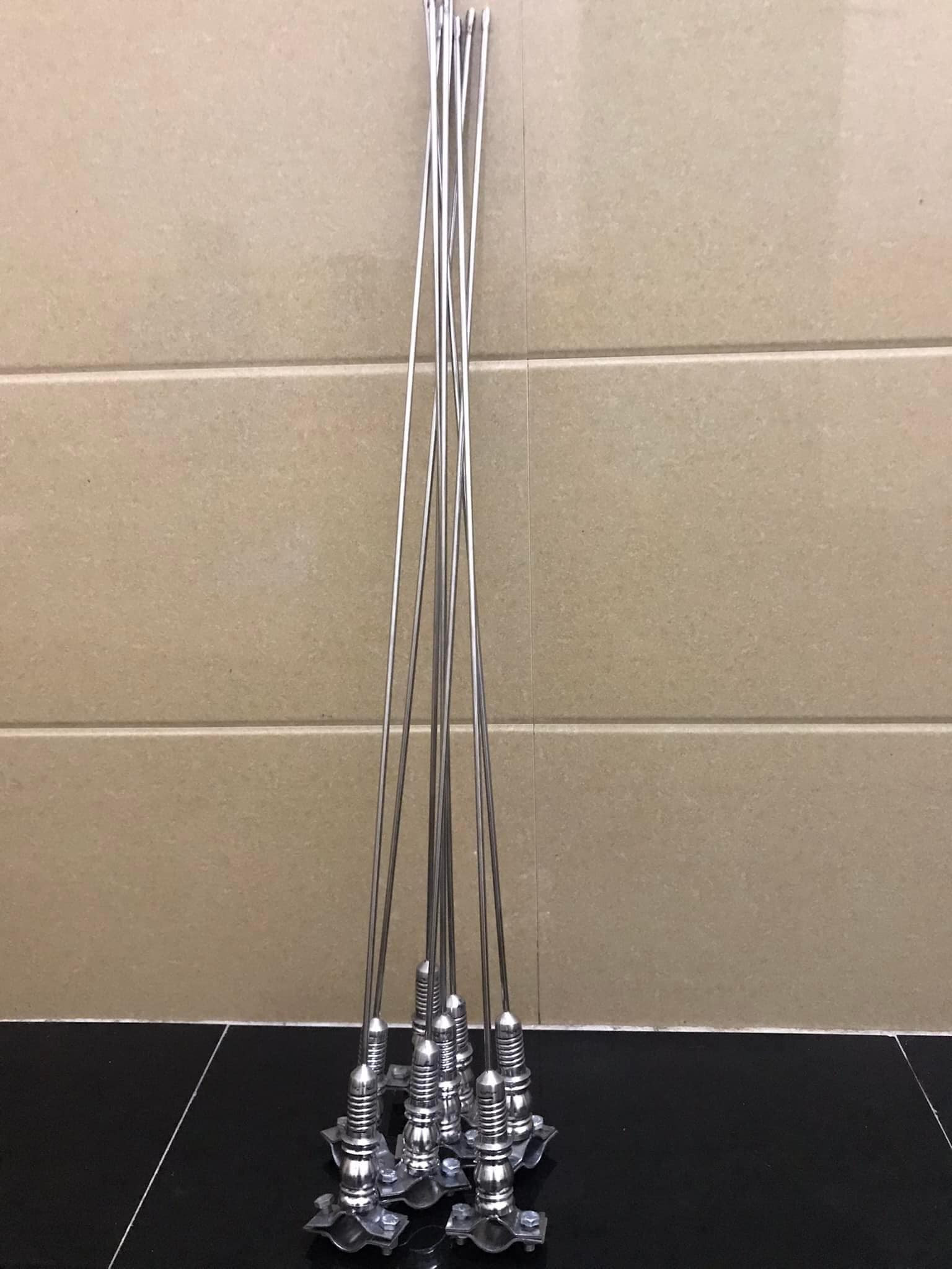 Ăng ten inox 304 râu dài 1m kèm chân bass gắn