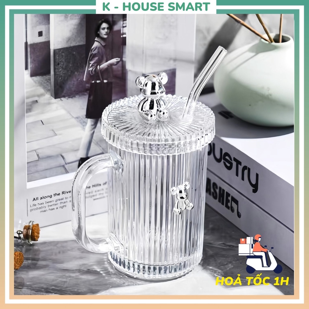 Cốc thuỷ tinh decor đính chú gấu có nắp và ống hút thuỷ tinh 450ml, ly thuỷ tinh cute K-house Smart