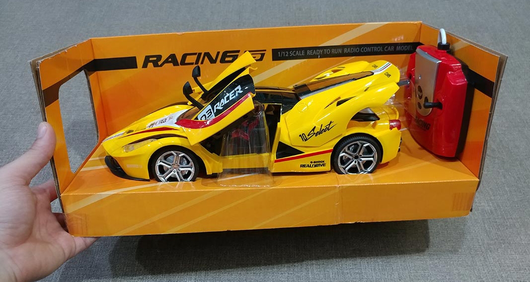 Fahasa - Xe Đua Điều Khiển 1:12 (Mở Cửa - Pin Sạc) - 5968-Y