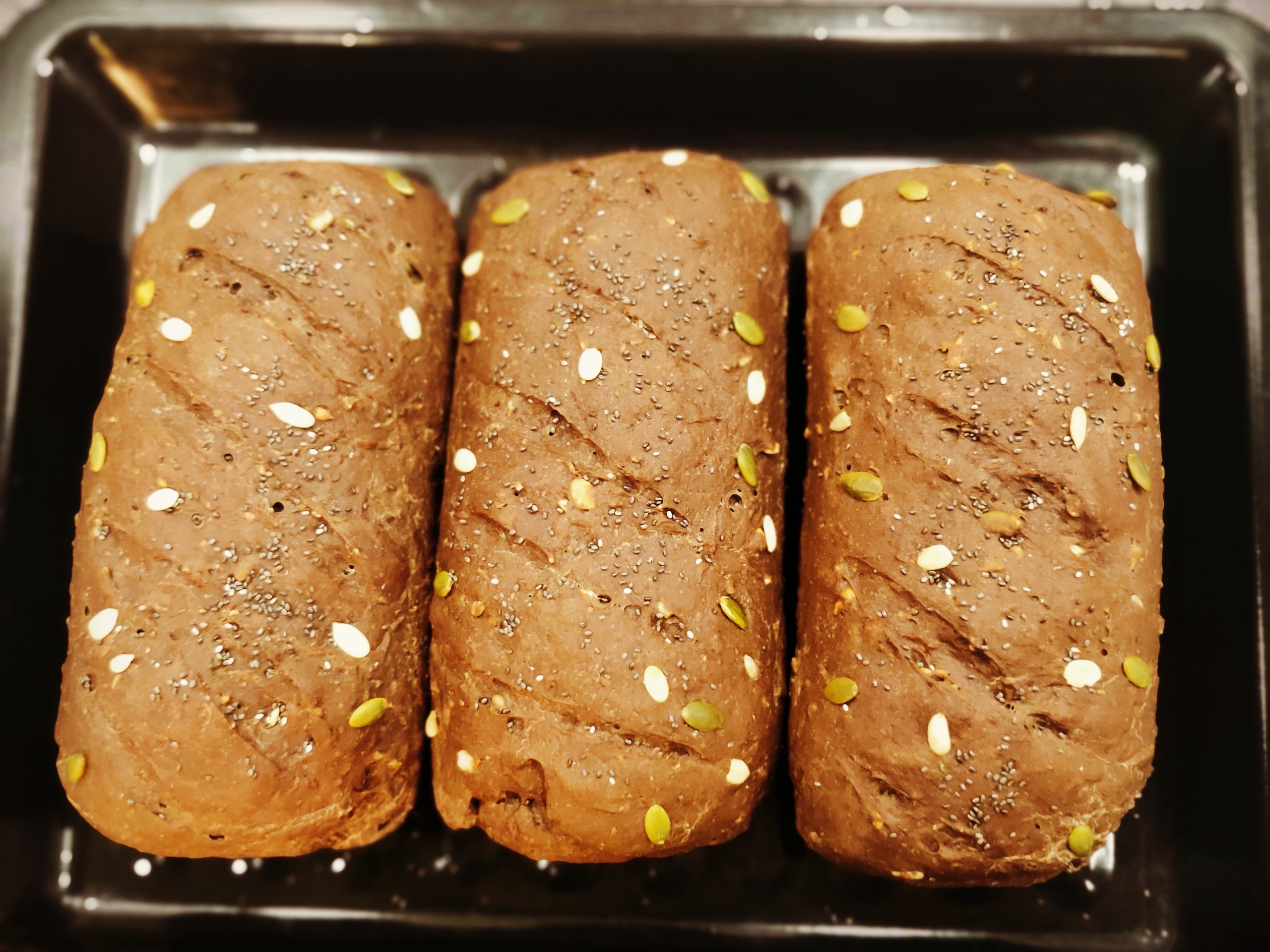 Bánh mì đen - bánh mì đen