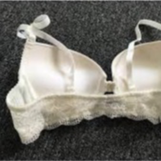 Áo ngực Lovely cài trước mút vừa, dây ren tạo khe nâng ngực - LOVELY 434