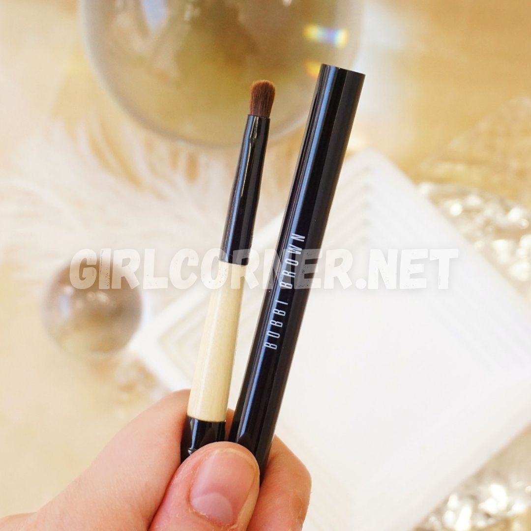 Cọ môi Bobbi Brown