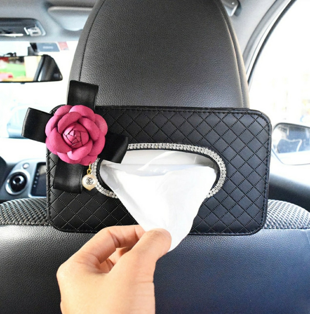 Hộp giấy ăn Hoa Trà bọc da PU cao cấp đính đá để ô tô - hộp đựng giấy trên ô tô bọc da cao cấp