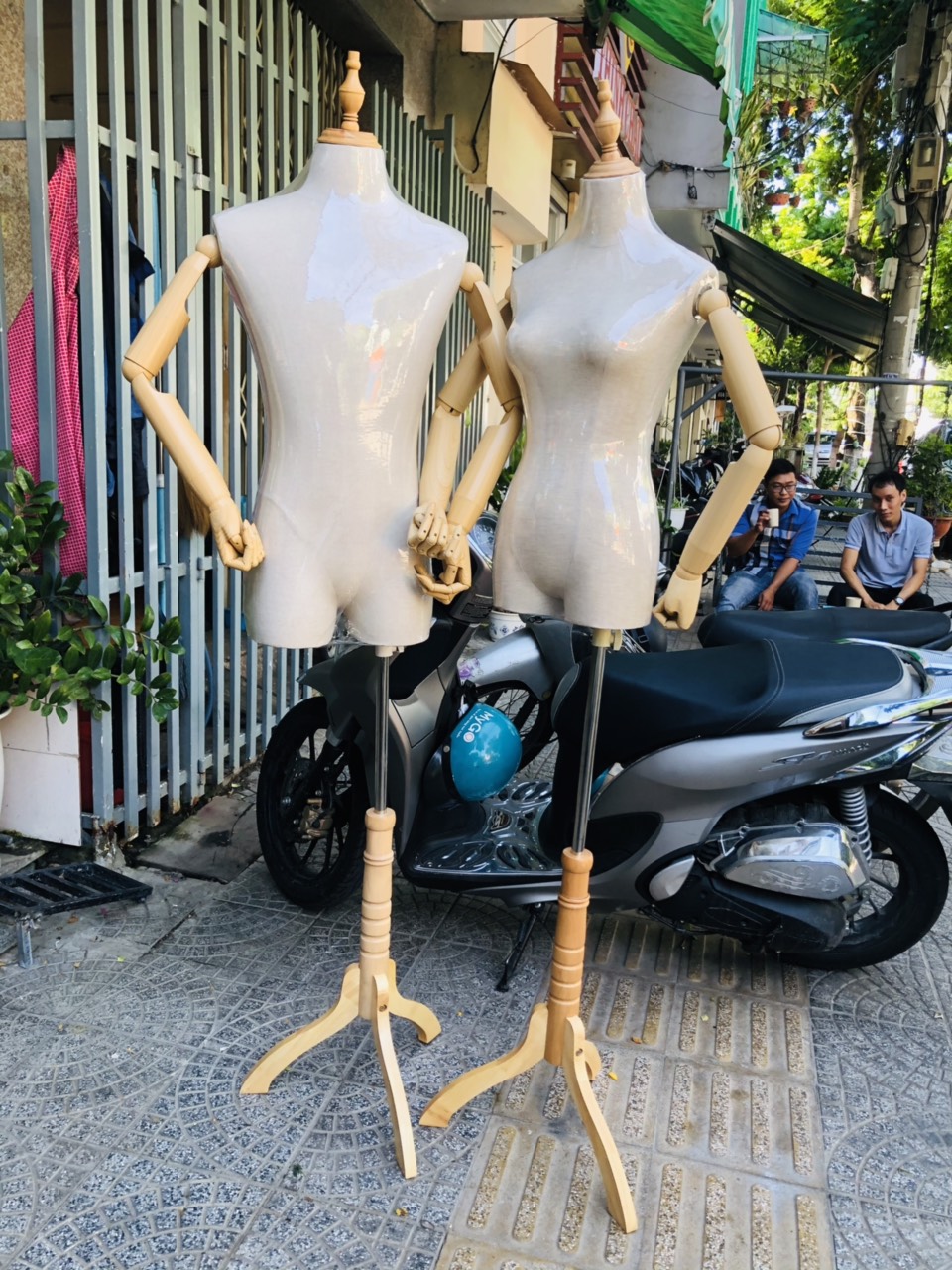 Manocanh tay nhựa giả gỗ nhập khẩu