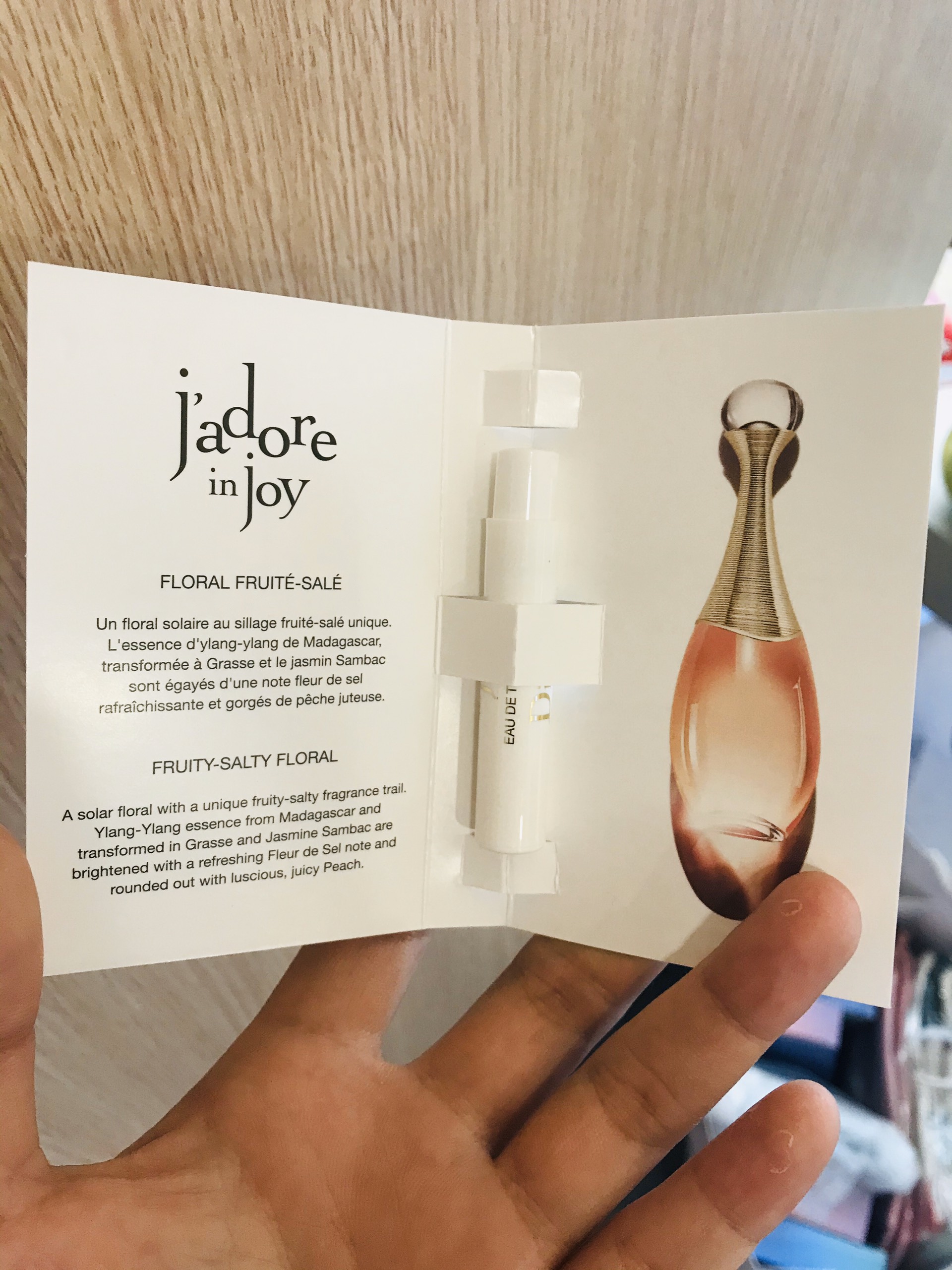 Nước hoa nữ J`Adore In Joy  Dior sample ống 1ml