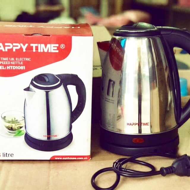 Ấm đun siêu tốc Happy time 1L8 Ấm điện đun nước