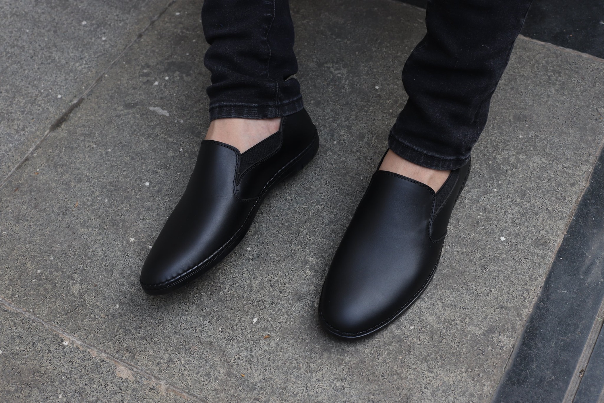 Giày da nam slippers phối chun màu đen da bò thật 100%- Giày lười da nam cao cấp- Đế cao su non bền bỉ chống đau chân- Bảo hành 1 đổi 1- G201- Giày 3V