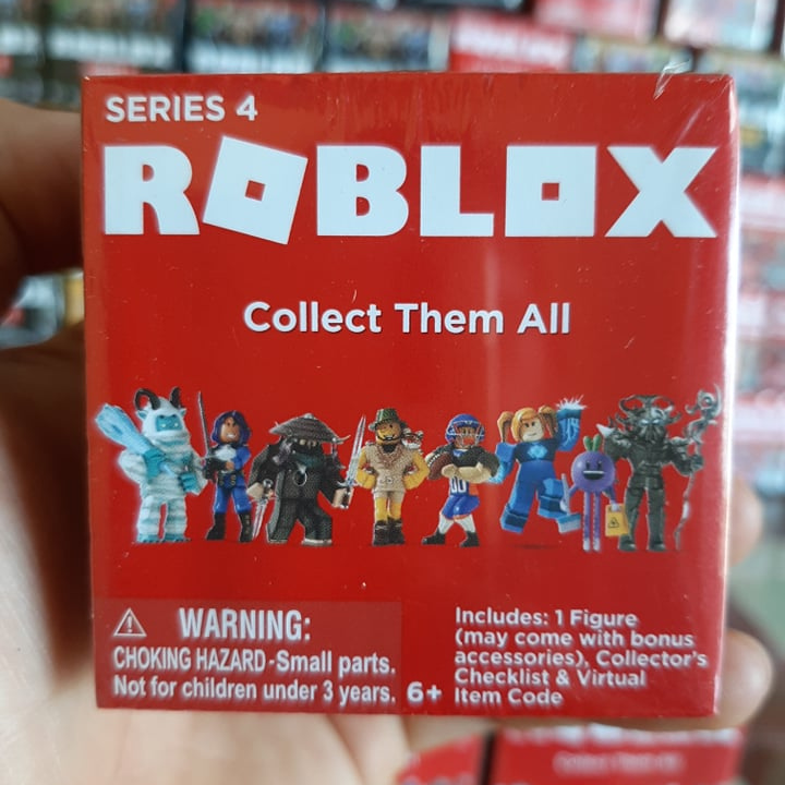 Roblox Toy Box Series 4 Hộp ngẫu nhiên