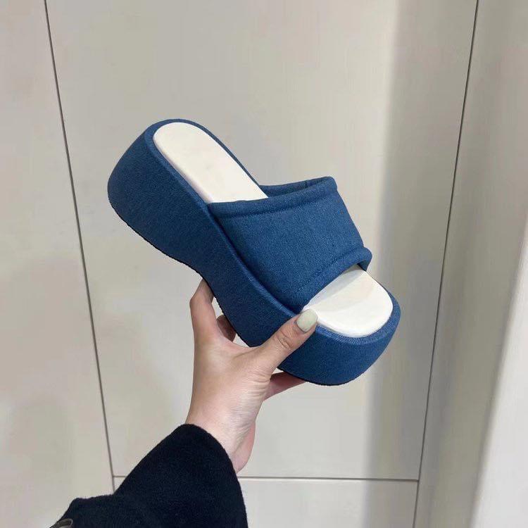 dép bánh mì quay jeans siêu xịn xò.