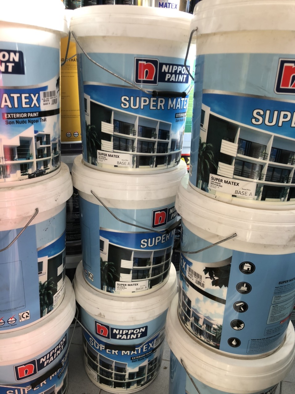 Sơn Ngoại Thất Super Matex Chính hãng nhật bản . Chống rêu, mốc - Độ che phủ cao, dể sử dụng.
