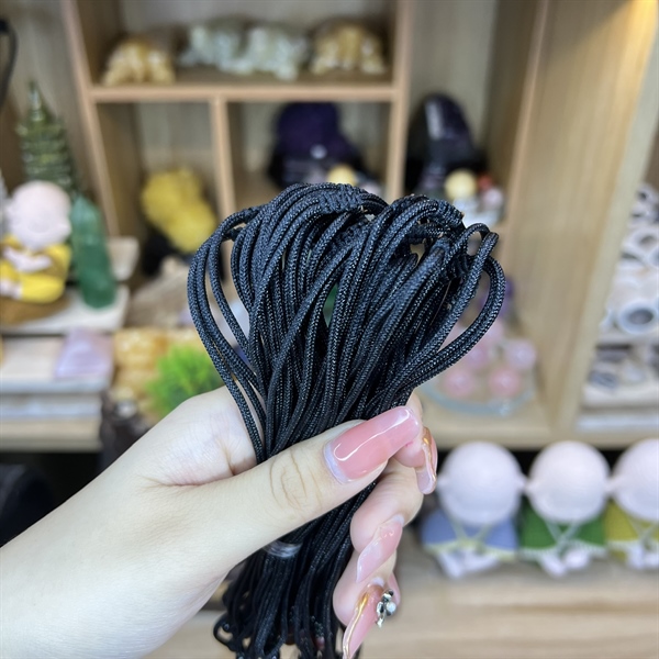Giá siêu rẻ - Dây đeo cổ Phong Thủy màu đen,đỏ phối hạt